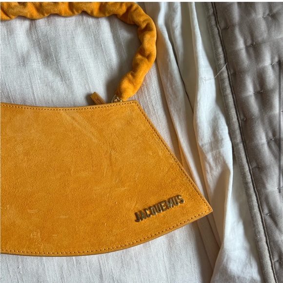JACQUEMUS Orange Suede 'La Vague' Bag - USED - Picture 3 of 12